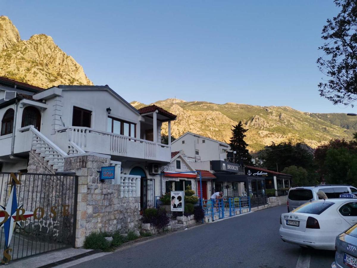 Duplex Apartman Lazaro Kotor Luaran gambar